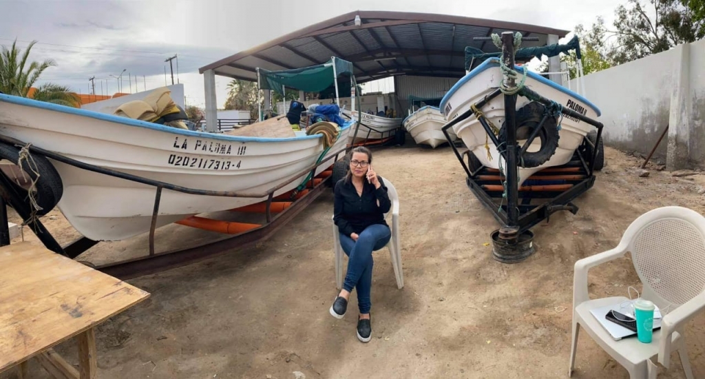 Pie de foto: Martina en su Cooperativa pesquera