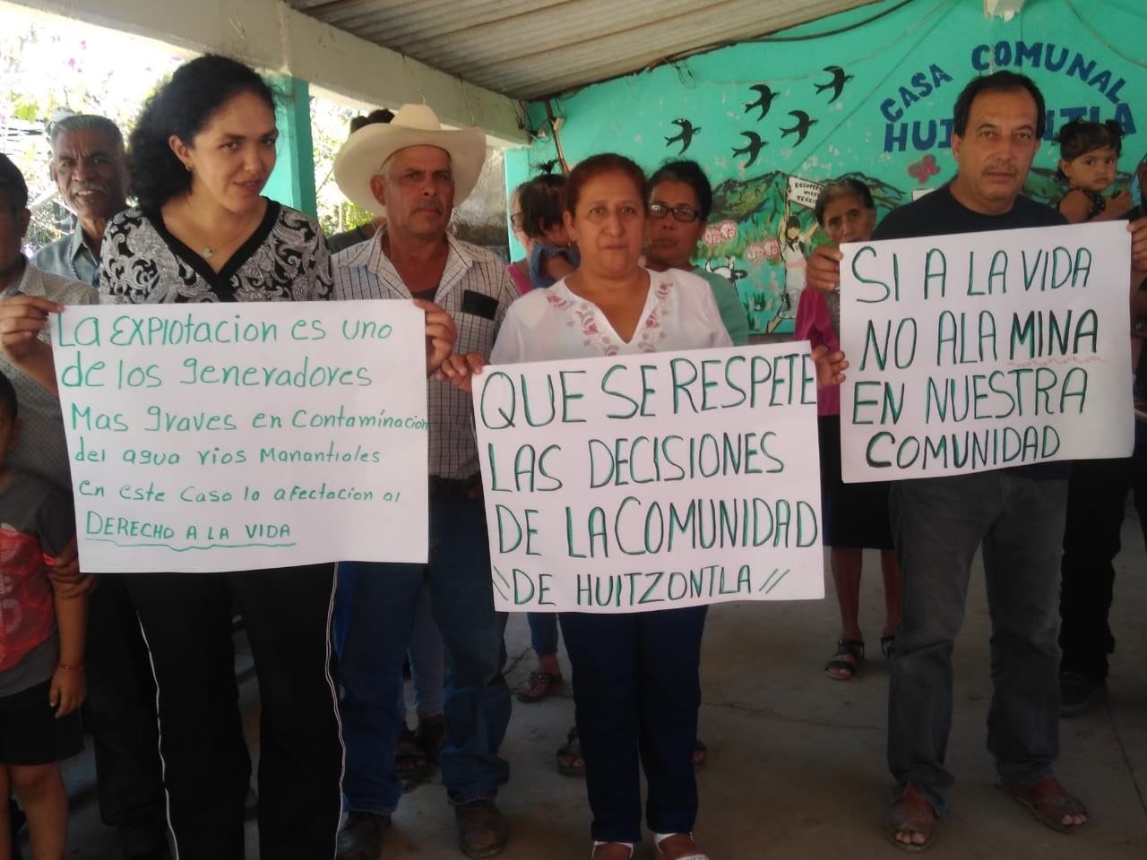 Pie de foto: Habitantes de San Juan Huitzontla en resistencia frente a la minería.