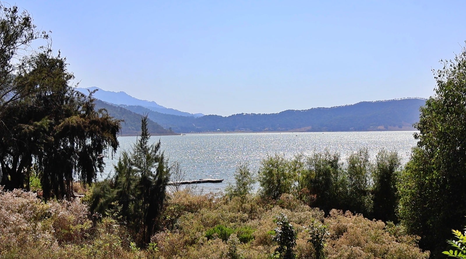 El ANP de Valle de Bravo también se conoce como el "Santuario del Agua" por su importante producción hídrica a través de los ecosistemas forestales. Crédito: Evlyn,.Online